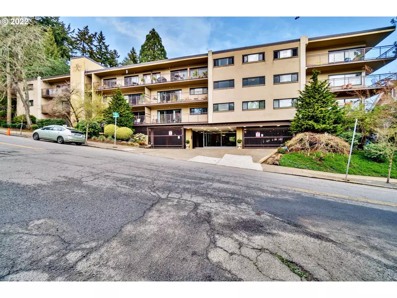 2393 SW PARK PL #301, Portland, OR 97205