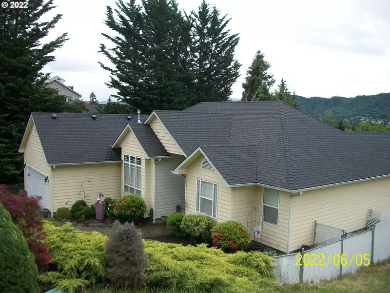 2385 NW GLENMAR DR, Roseburg, OR 97471