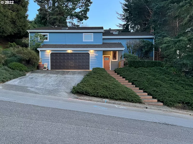 595 DATE AVE, Coos Bay, OR 97420