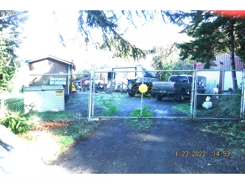 56481 RIVERTON RD, Coquille, OR 97423