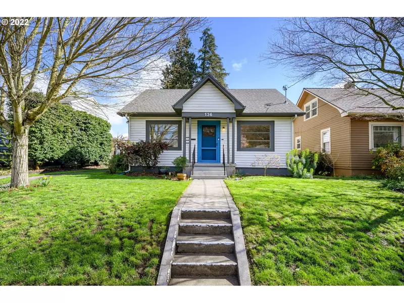 136 SE 74TH AVE, Portland, OR 97215