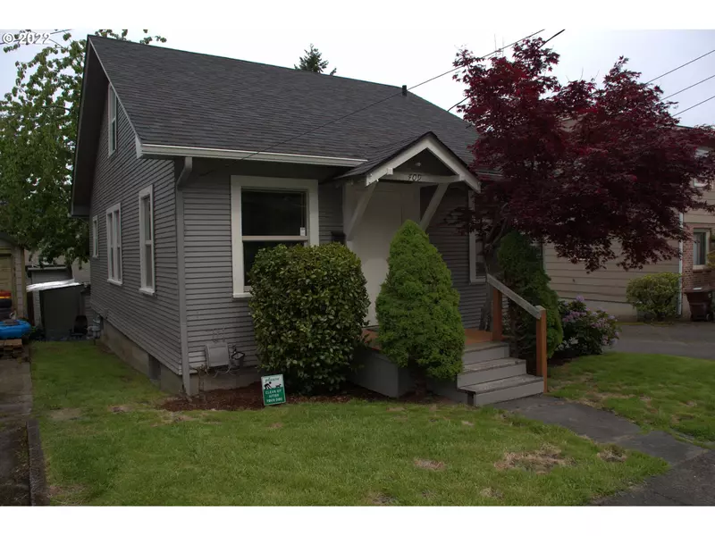 409 MONROE ST, Oregon City, OR 97045