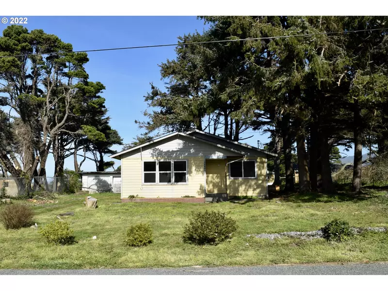 94449 B ST, Gold Beach, OR 97444