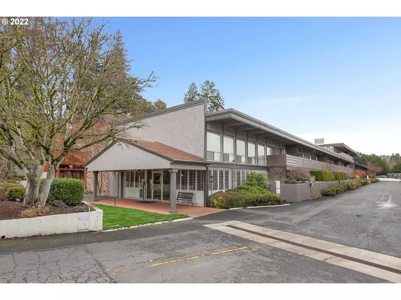 4460 SW SCHOLLS FERRY RD #23, Portland, OR 97225