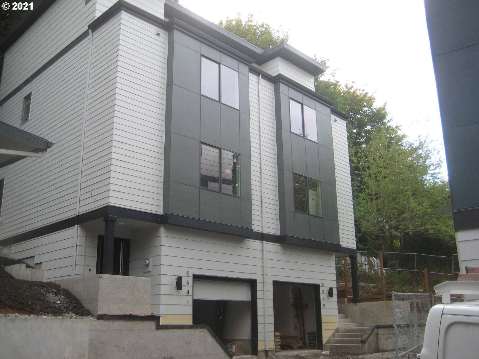 5939 SW 30th, Portland, OR 97239