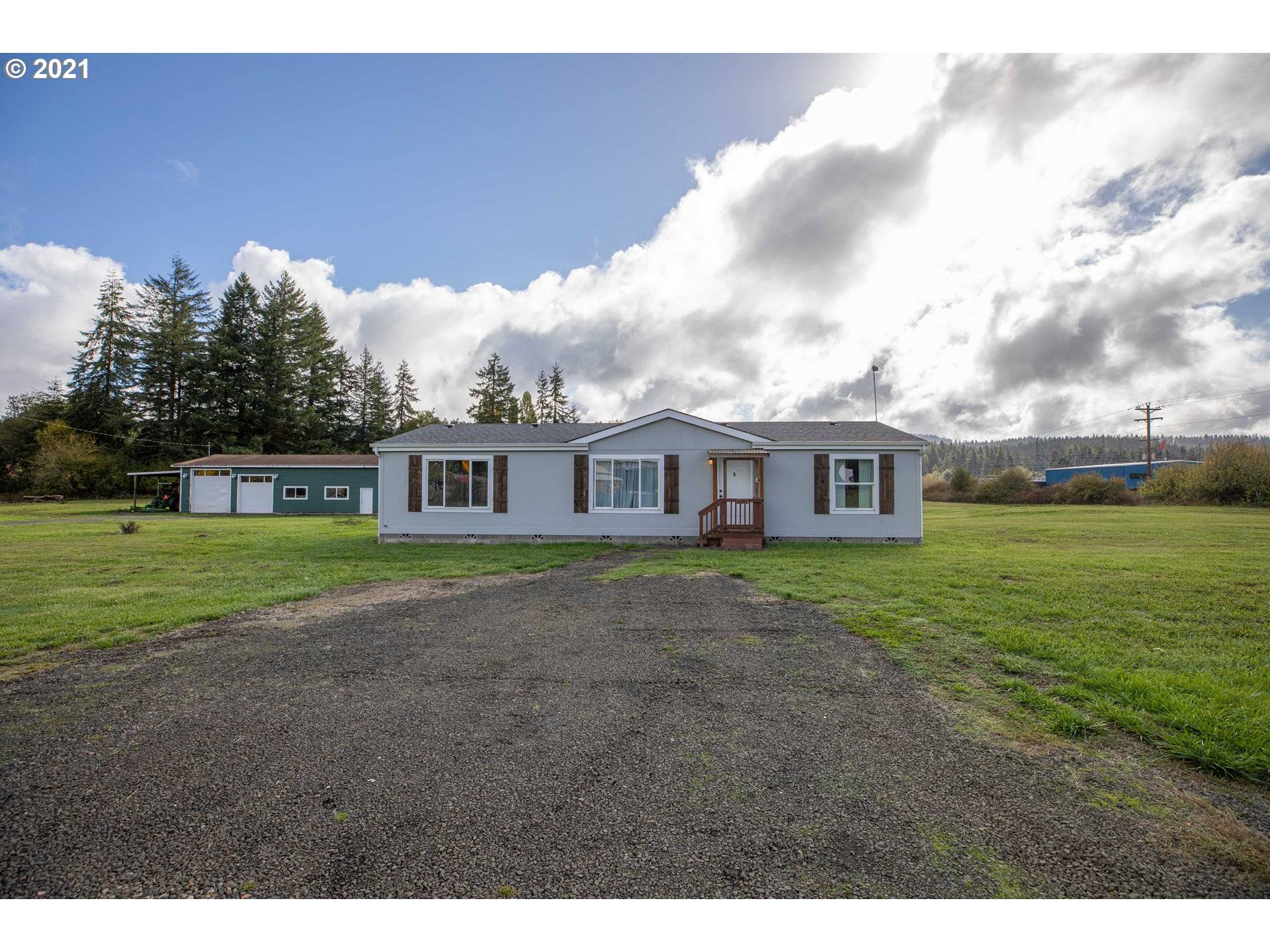 Coquille, OR 97423,58497 Fairview