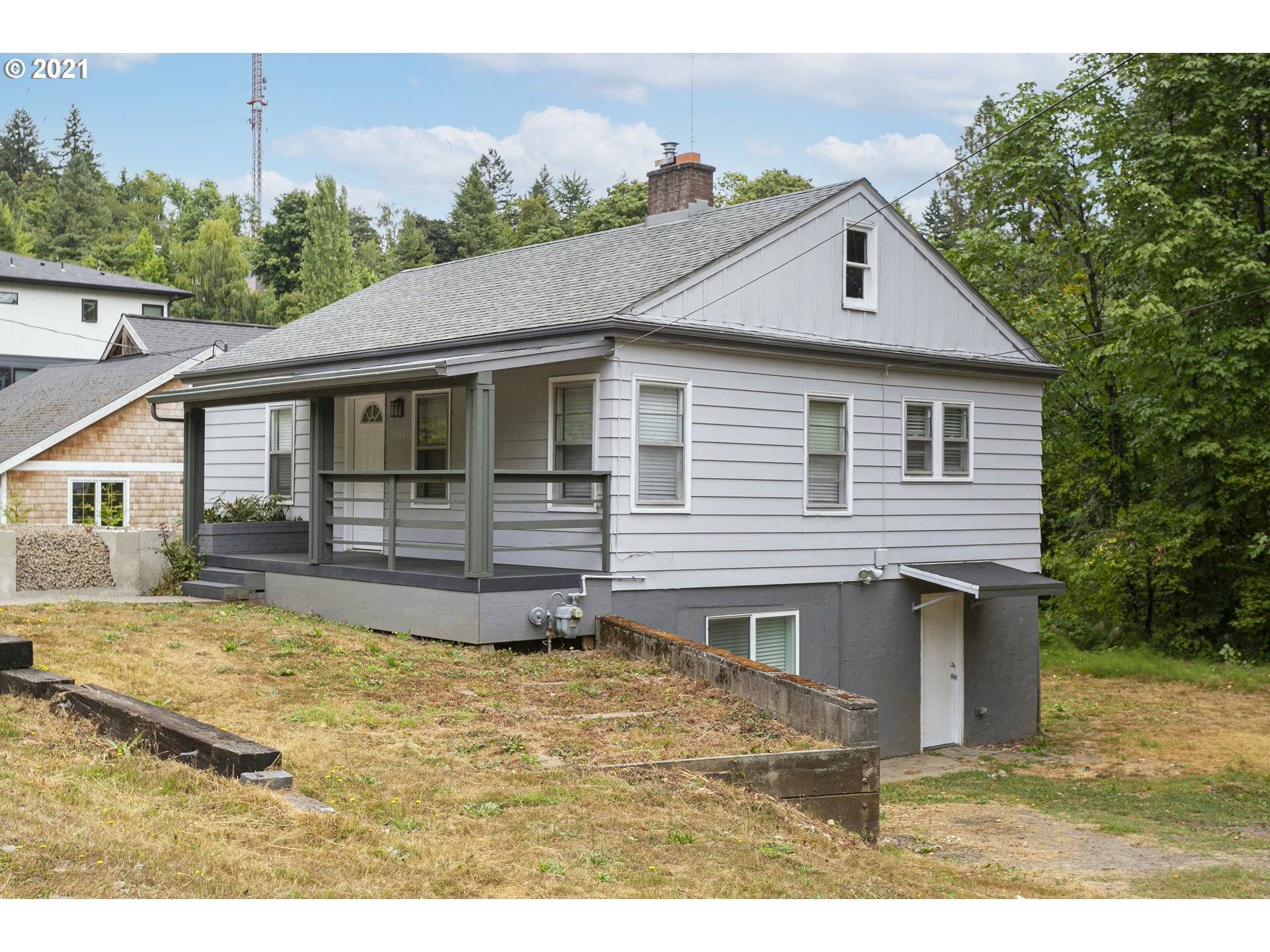1434 SW 58th AVE, Portland, OR 97221