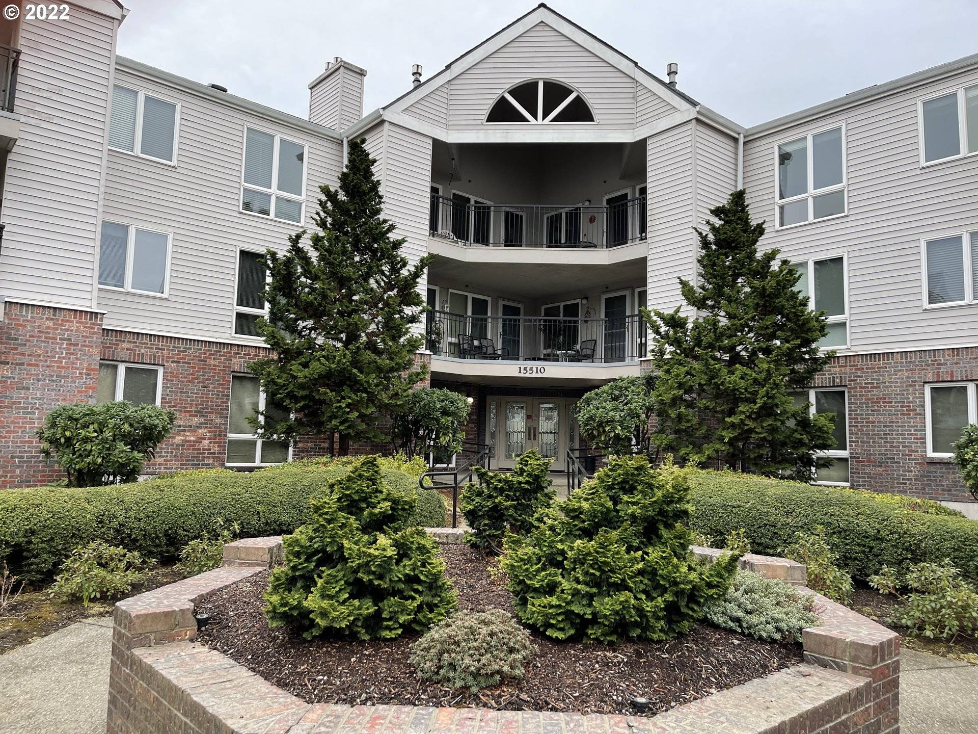 15510 NE KNOTT ST #12, Portland, OR 97230