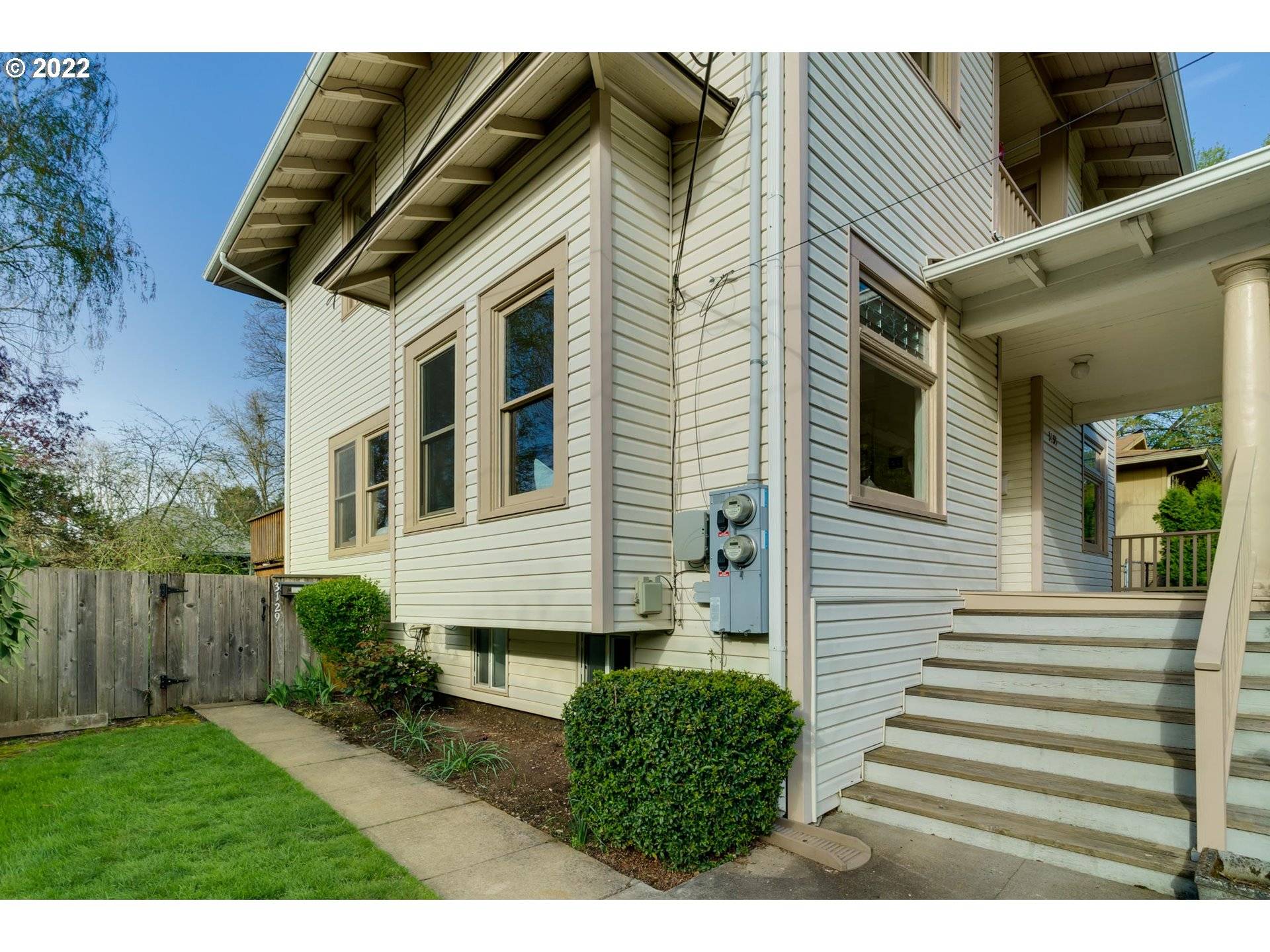 Portland, OR 97232,3129 NE COUCH ST