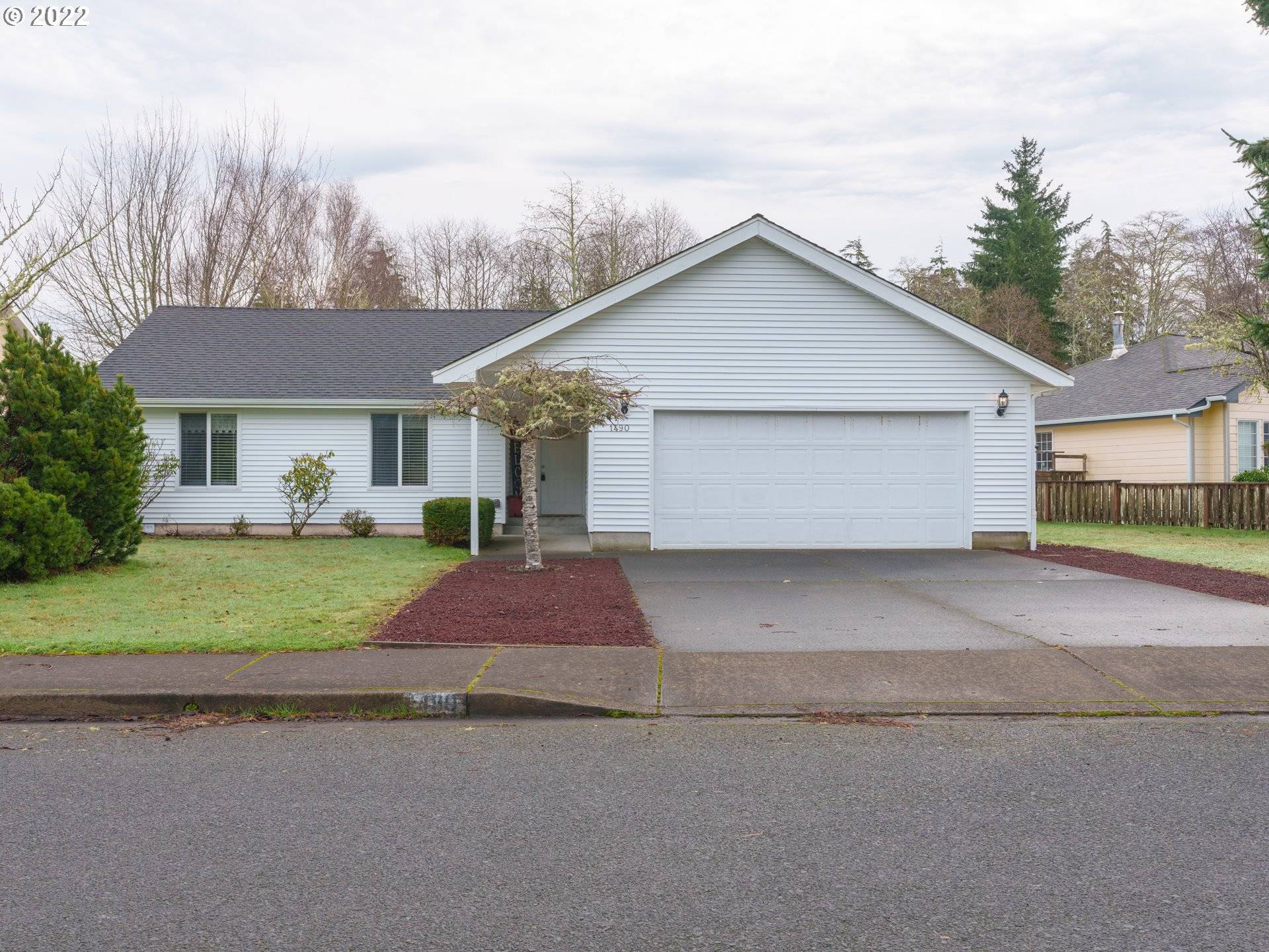 1490 7th DR, Hammond, OR 97121