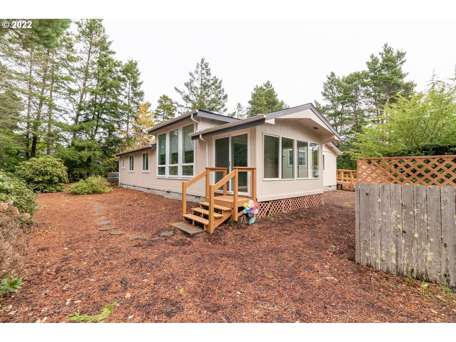 Florence, OR 97439,250 MUNSEL CREEK LOOP