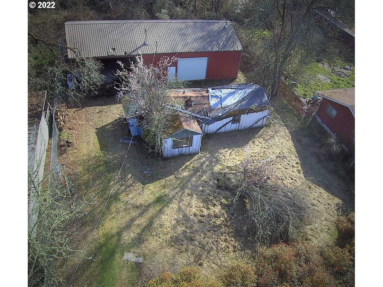 851 NE NEWTON CREEK DR, Roseburg, OR 97470