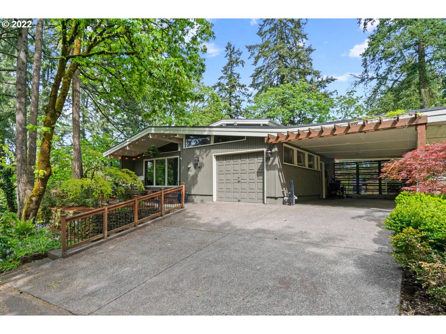 Lake Oswego, OR 97034,1797 FERN PL