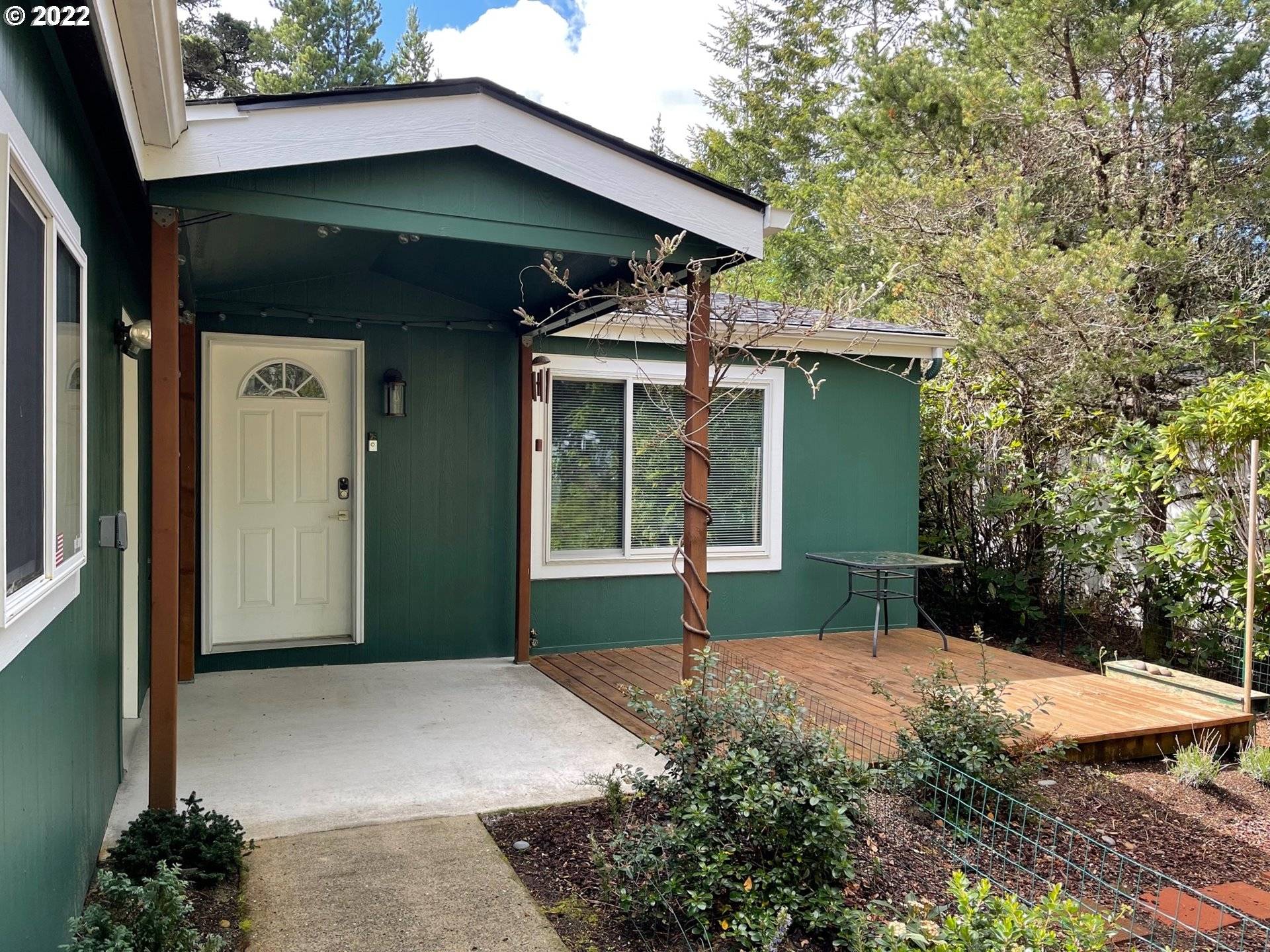 Florence, OR 97439,150 42ND WAY