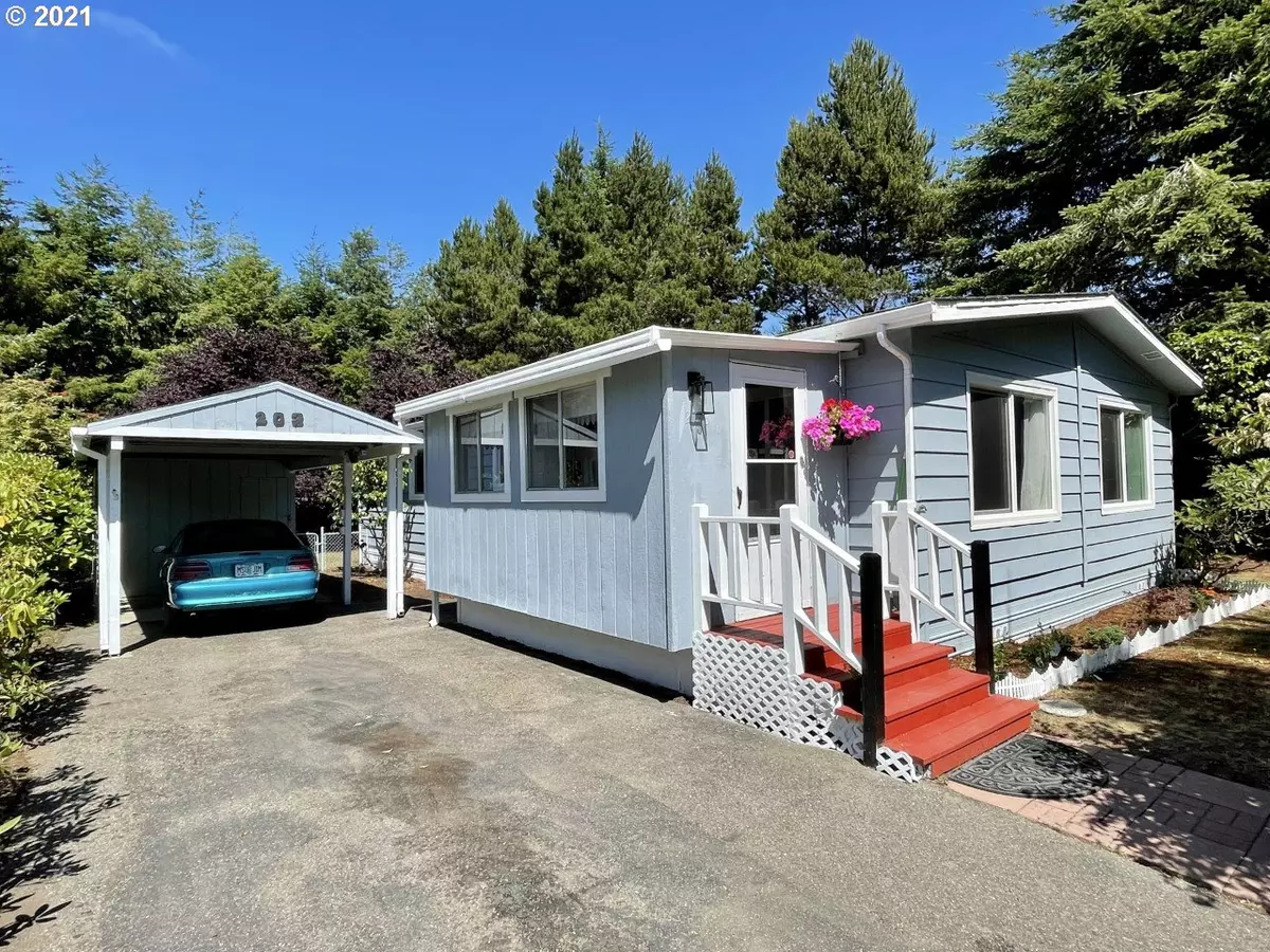 Coos Bay, OR 97420,203 COSTA CT