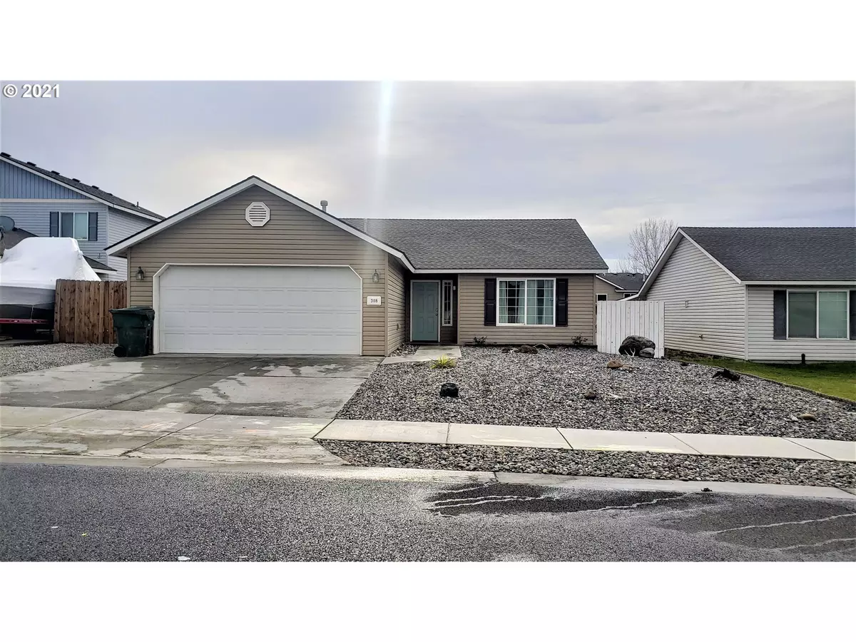 Hermiston, OR 97838,308 E GROUSE CT