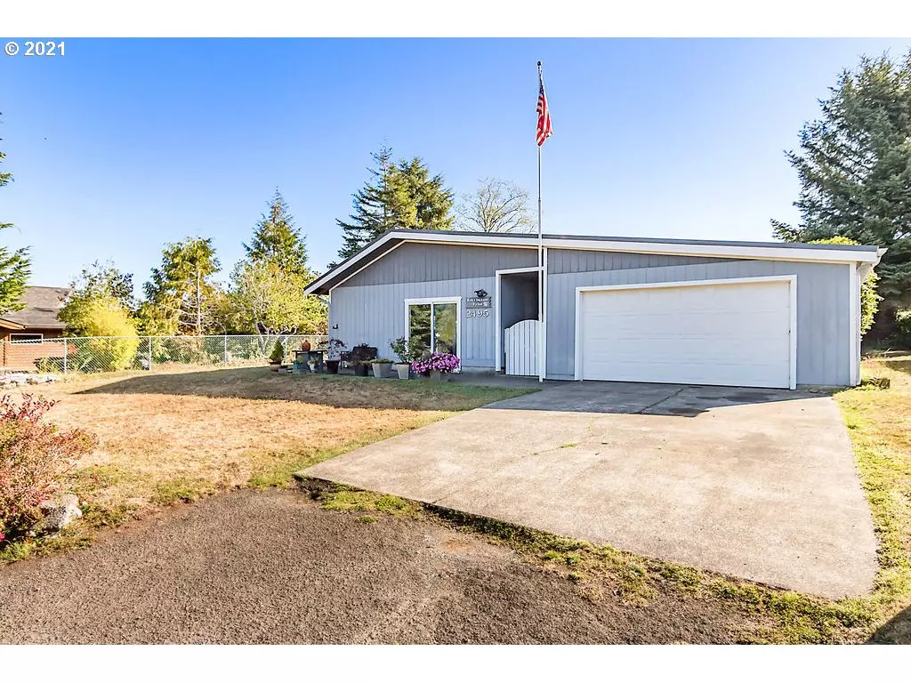 Waldport, OR 97394,2495 SW Fairway CIR