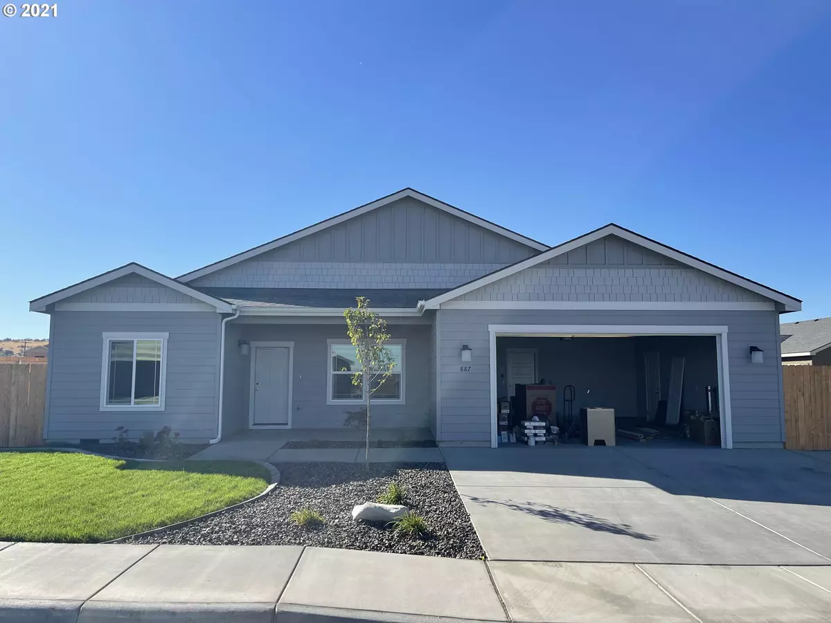 Hermiston, OR 97838,887 SW Coyote DR