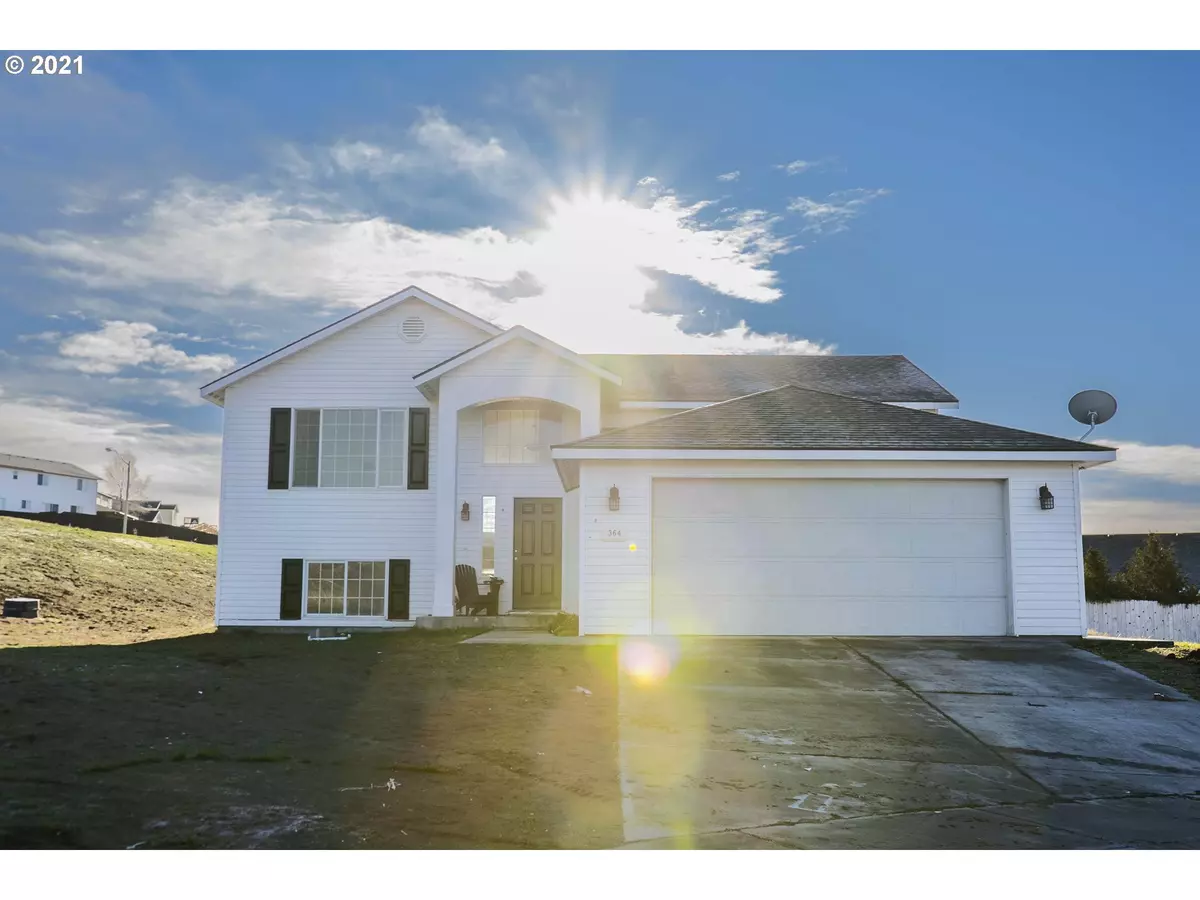 Hermiston, OR 97838,364 E GROUSE CT