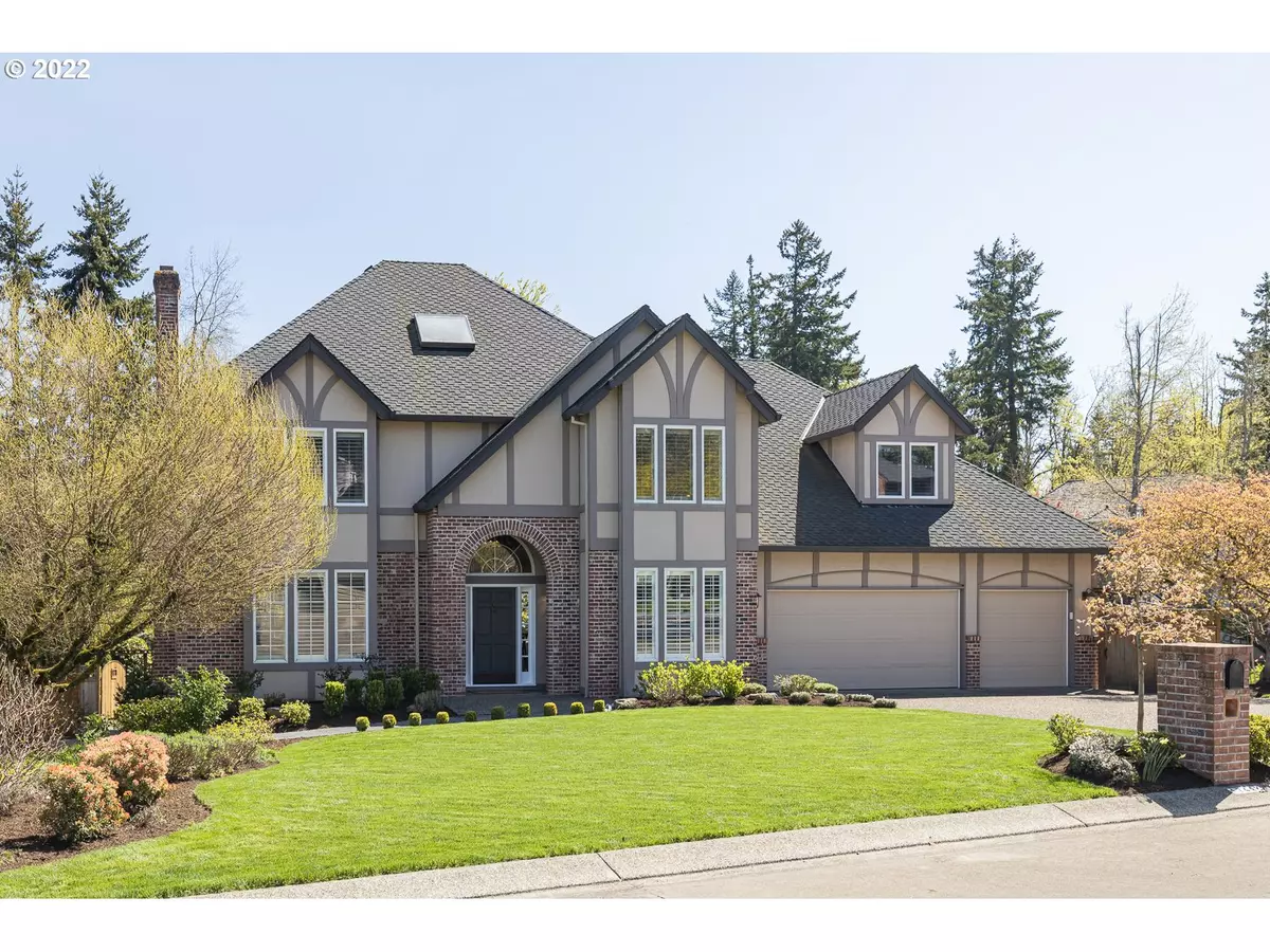 Lake Oswego, OR 97034,17448 OAK MEADOW LN