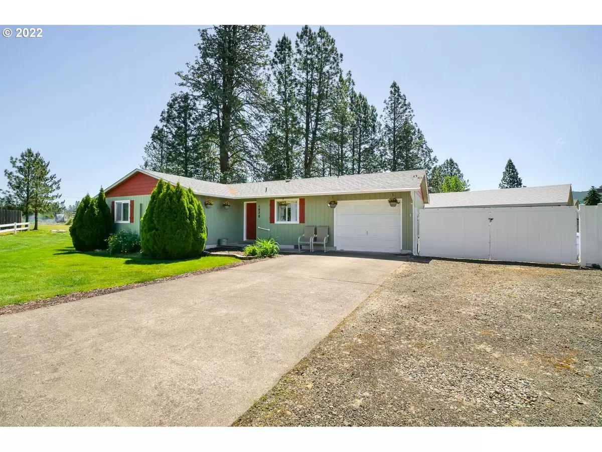 Sutherlin, OR 97479,1828 Garnet CT