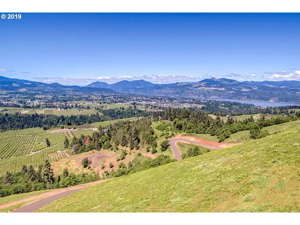 Hood River, OR 97031,2333 Balsamroot DR #8