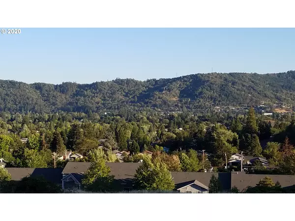 Roseburg, OR 97471,1964 NW WAREWOOD TERRACE CT #Lot13