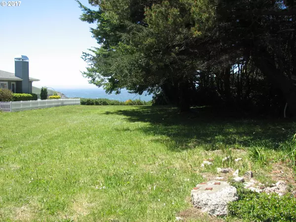 Brookings, OR 97415,Dawson RD #Lot 2