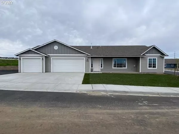 2764 Grouse ST, Umatilla, OR 97882