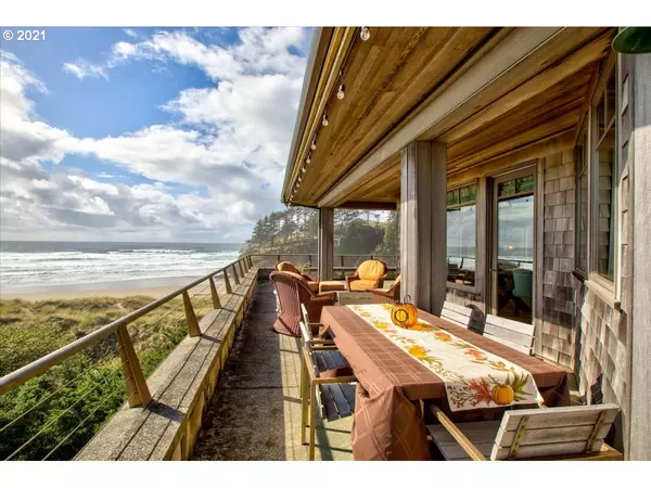 Cannon Beach, OR 97110,770 Oak CT