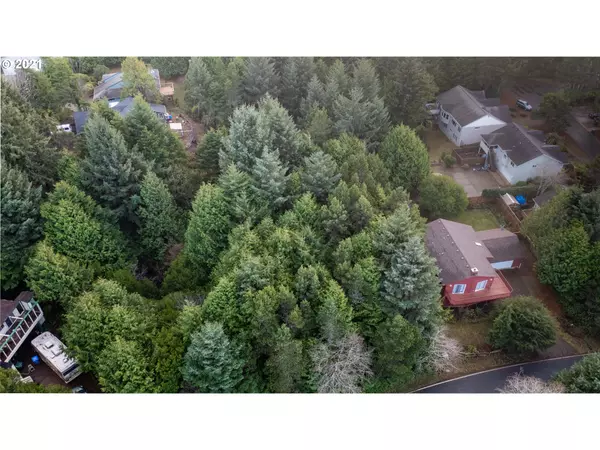 Waldport, OR 97394,845 SW RANGE DR