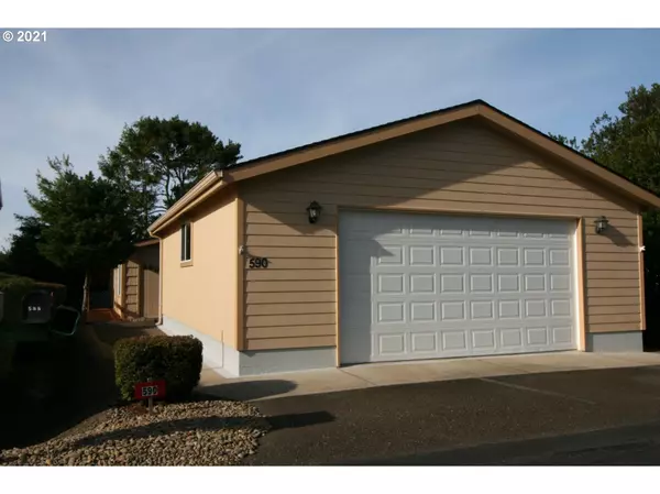 Florence, OR 97439,1601 RHODODENDRON DR #590