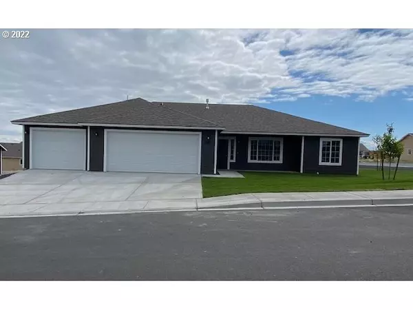 2741 Grouse ST, Umatilla, OR 97882