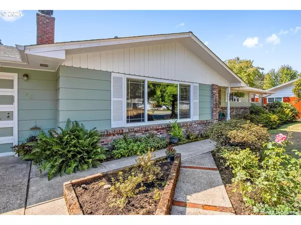 Eugene, OR 97404,346 OAK LEAF DR