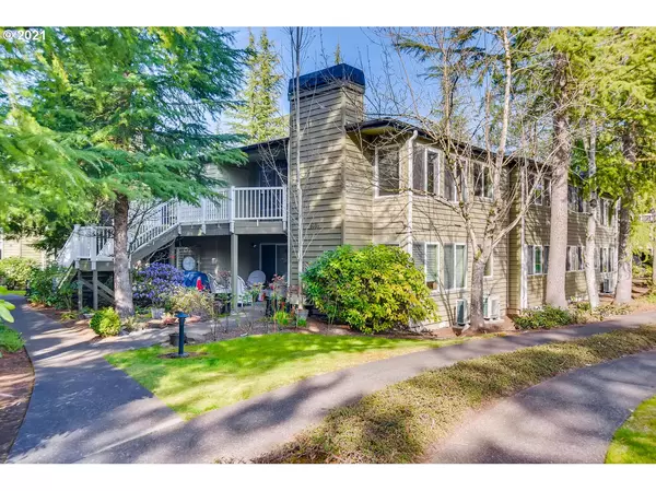 5059 FOOTHILLS DR #E, Lake Oswego, OR 97034