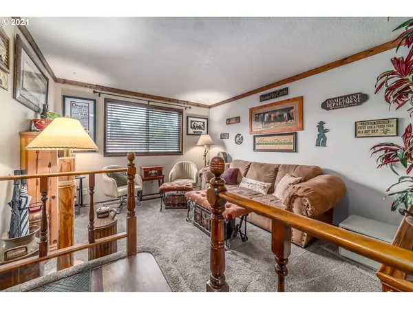 Springfield, OR 97478,471 67TH ST