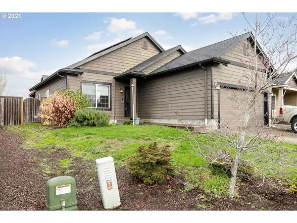 Molalla, OR 97038,741 BURGHARDT DR