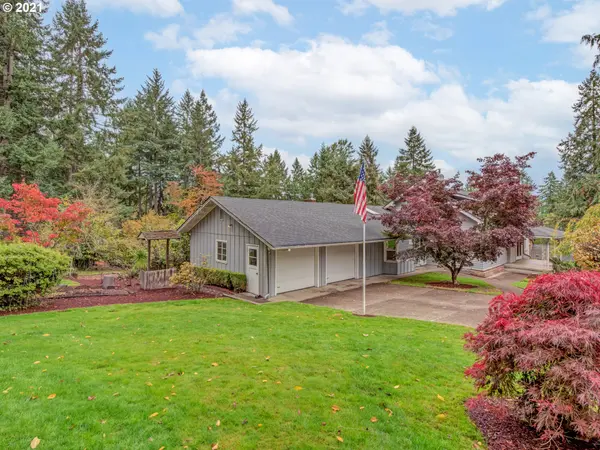 Eugene, OR 97403,2023 FLORAL HILL DR