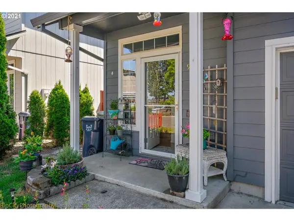 972 SW 175TH TER, Beaverton, OR 97006