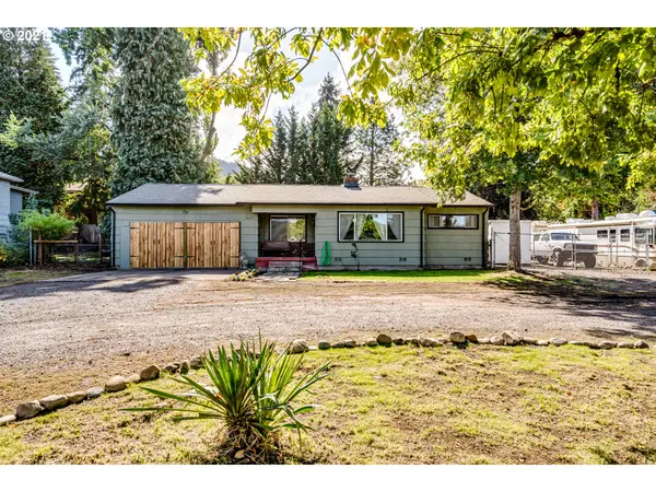 7045 MAIN ST, Springfield, OR 97478