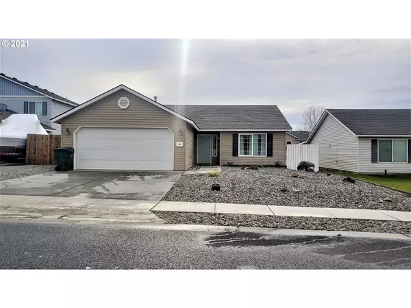 308 E GROUSE CT, Hermiston, OR 97838