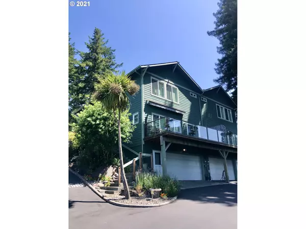 815 OLD COUNTY RD #2, Brookings, OR 97415