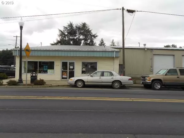 Lafayette, OR 97127,293 E 3RD ST