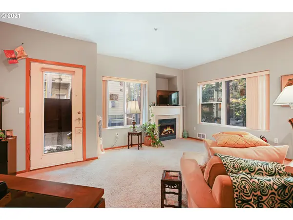 0606 S NEVADA ST #D, Portland, OR 97219