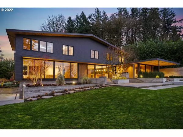 5258 SW HUMPHREY BLVD, Portland, OR 97221