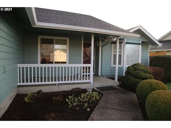 Eugene, OR 97402,649 WOODLAND ACRES LN