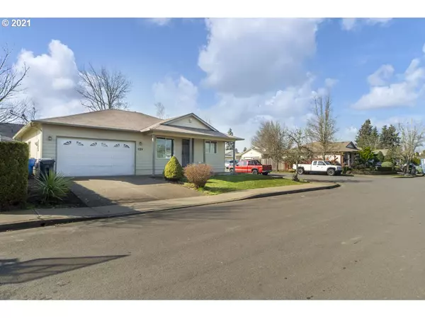 Salem, OR 97301,599 PAGE CT