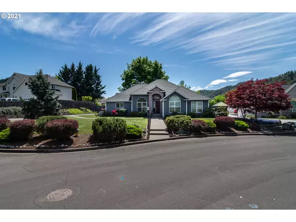 170 CHRISTOPHER CT, Winchester, OR 97495