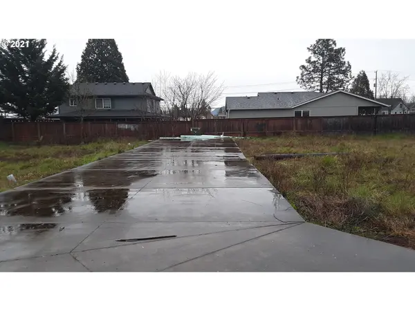 41st PL, Springfield, OR 97477