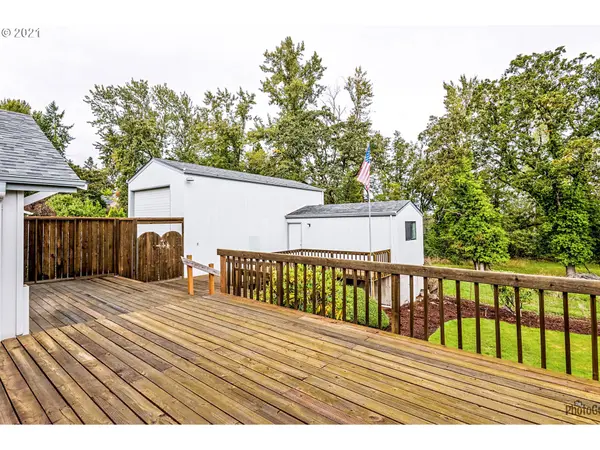 2525 W 21ST AVE, Eugene, OR 97405